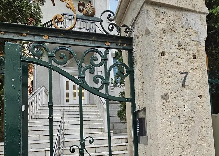 Villa Centrale Pensión 3*